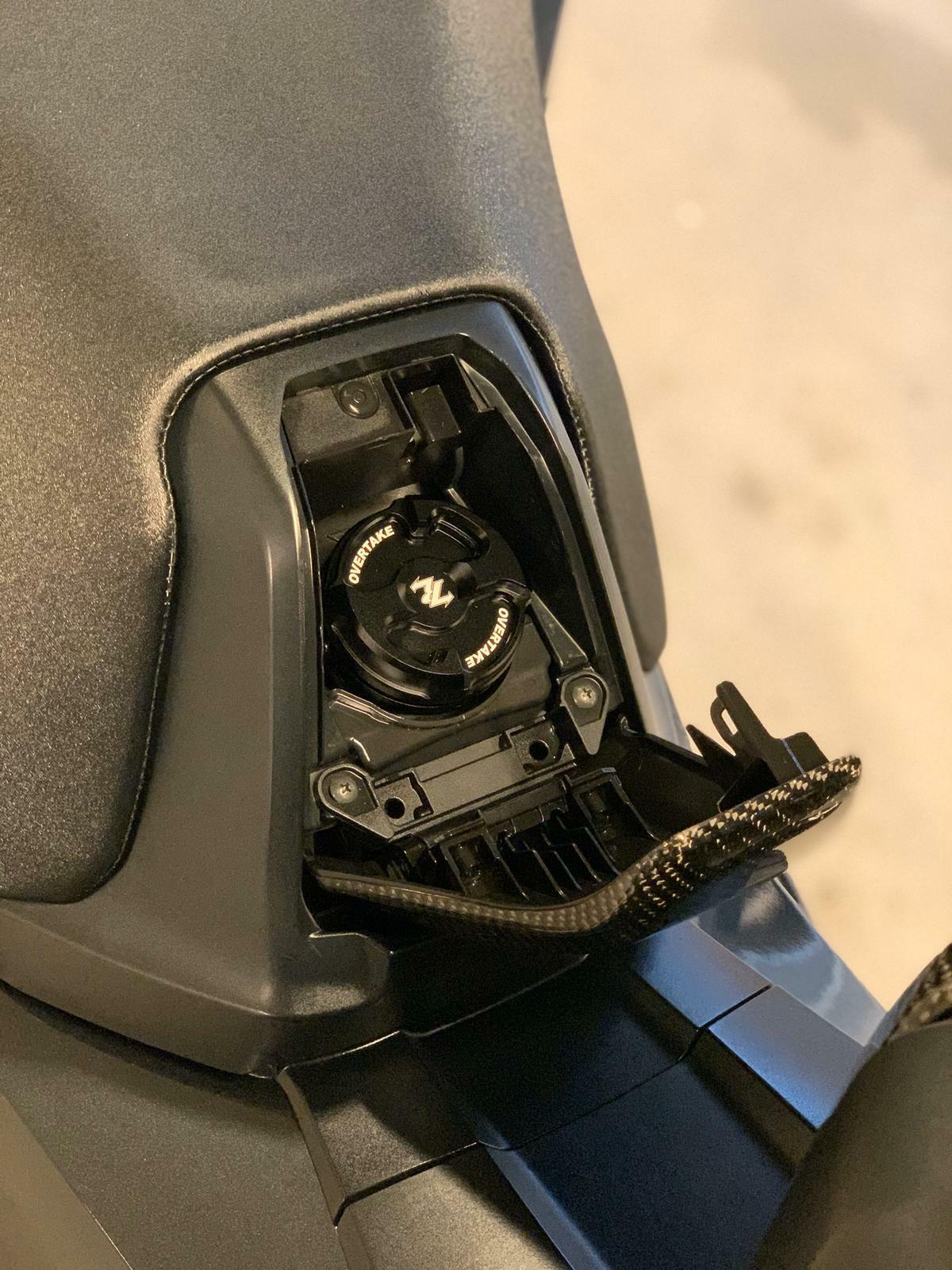 MOS Carbon Fiber Fuel Tank Lid Cover for Honda X-ADV 750 2017-2020