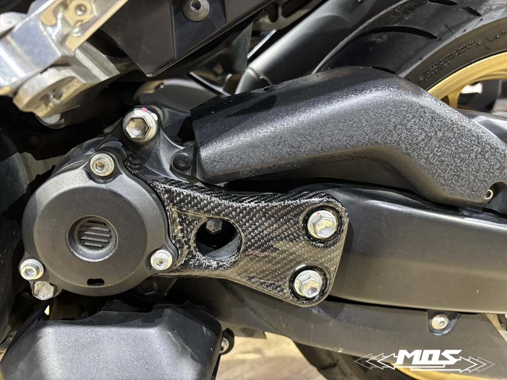 Carbon Fiber Swing Arm Holder Cover for Yamaha TMAX 560 2022-2025