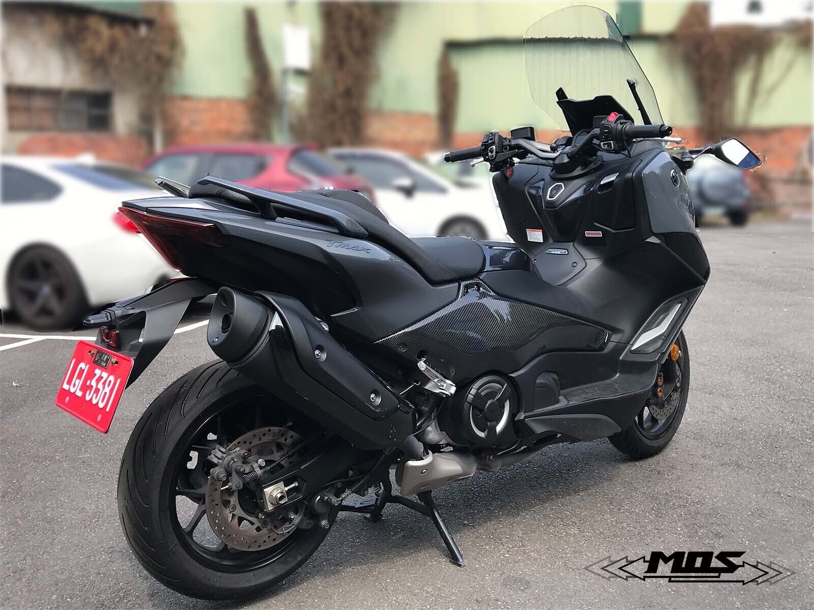 MOS Carbon Fiber Body Side Covers for Yamaha TMAX 560 2022 2023