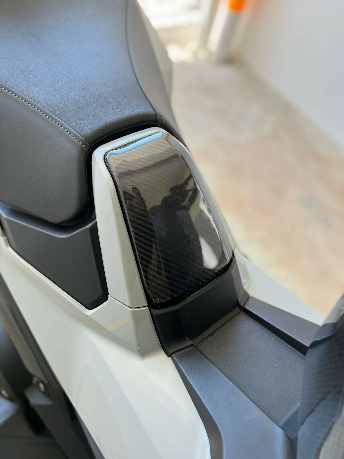 MOS Carbon Fiber Fuel Tank Lid Cover for Honda X-ADV 750 2021-2022