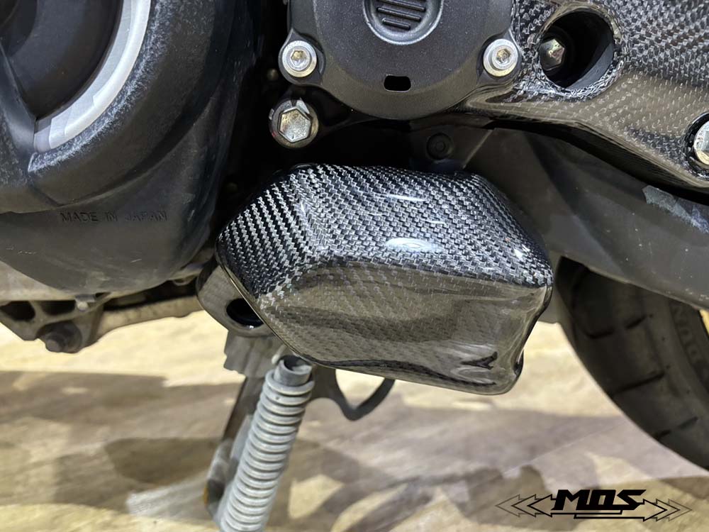Carbon Fiber Lower Bracket Lock Cover for Yamaha TMAX 560 2022-2025